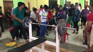 Powerlifting benchpress (152.5kg)