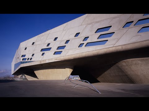 Video: Trung Tâm Kiến trúc Zaha Hadid