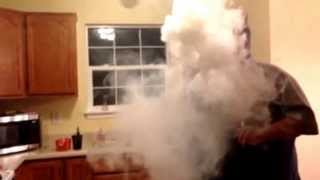 Huge vapor clouds @8.4 volts