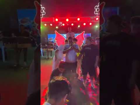 الشاب نزار الكافي عديت عمري خيط و بابرة نرقع في البيت