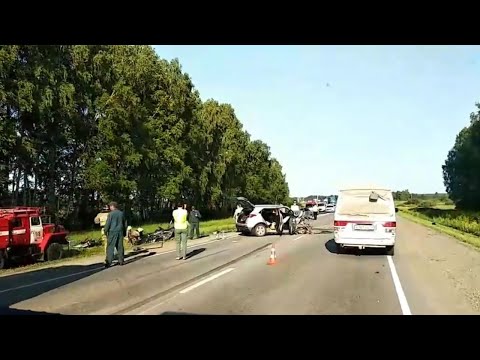 Смертельное лобовое столкновение на трассе под Каменском Уральским