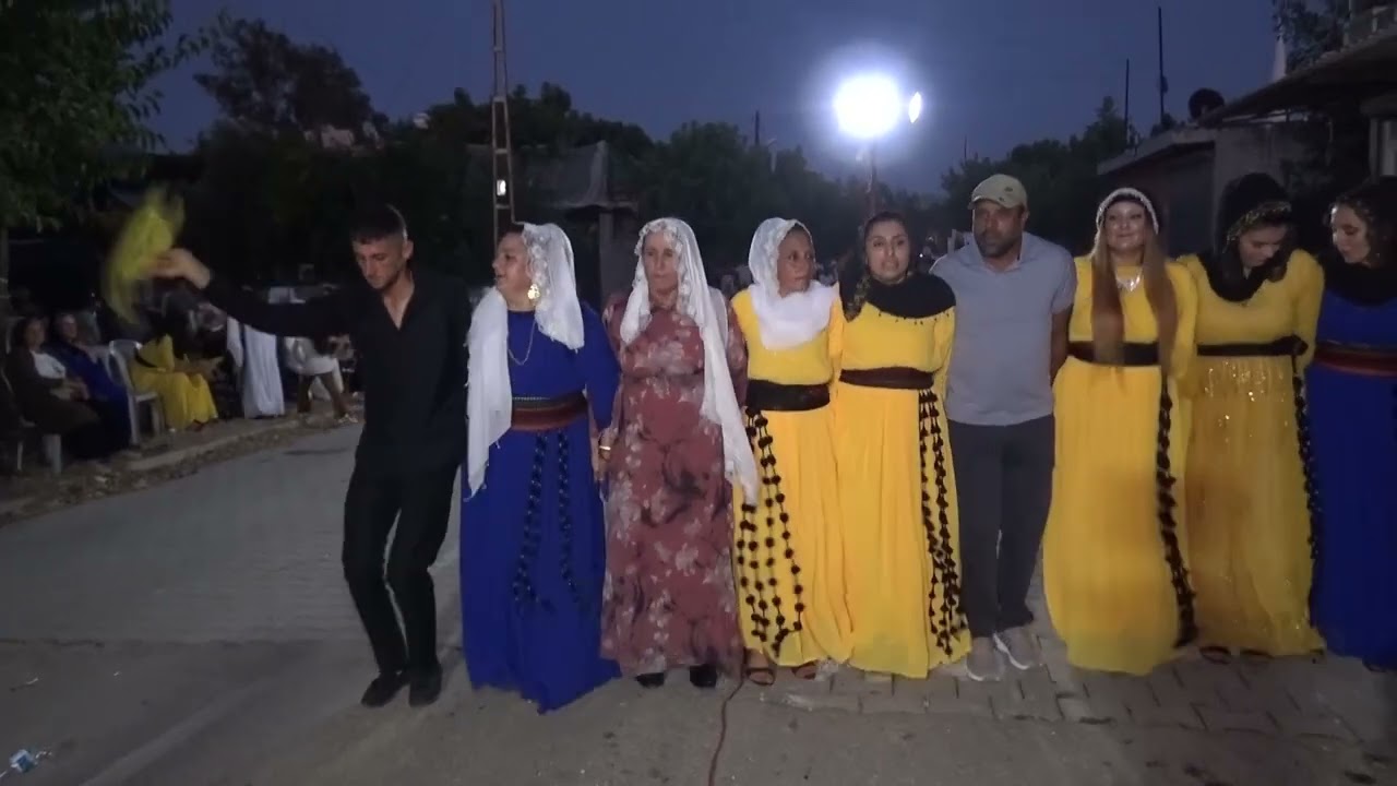 Arif & İslim Sizin gibi mutlu bir çift daha görülmedi Bir ömür boyu mutluluklar.