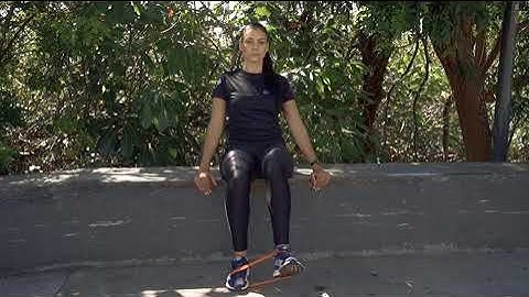 Extensão de Joelho Unilateral Sentado Com Mini Band