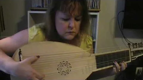 Susan Price Plays Weiss on Quakey The Lute