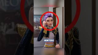 Did You Notice This Detail On Rumi Outfit?