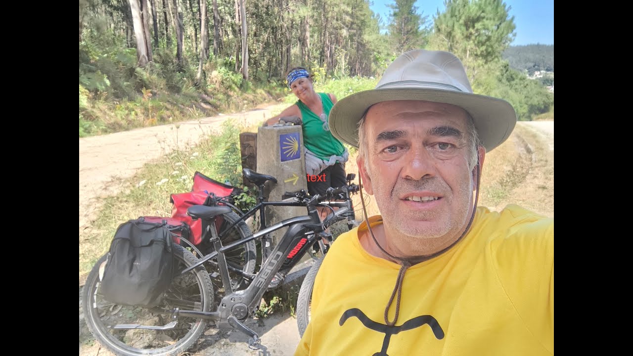 Caminhos de Santiago by Bike