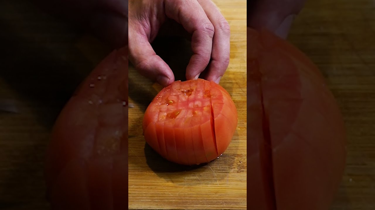 Gordon Ramsay Taught Me How To Cut Tomatoes 