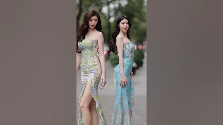 Both are so elegant and gorgeous chinese street fashion #shorts #streetfashion #douyin