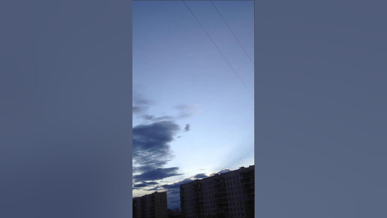 Слева раздались странные звуки. Слева раздались странные звуки