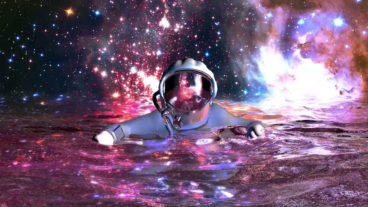 Floating in space ocean. Astronaut in the ocean. Viral video||visualdon