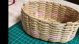 エコクラフトで蓋付きバスケット