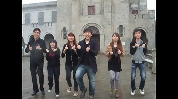 Serving you are pleasing me - Smiling Macau