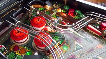 Williams HIGH SPEED Pinball Machine in Action