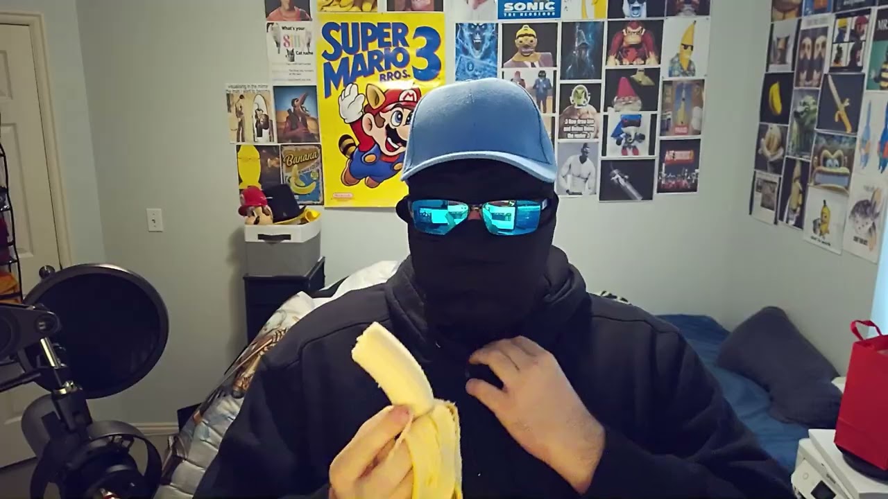 Eating a Banana Everyday until Valve Adds the Strange Second Banana to TF2 