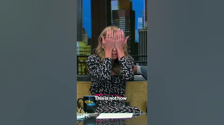 Kelly Ripa Breaks Down On 'Live' Over The Death Of Her Dog Chewie #shorts