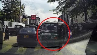 This Can Be Happen When Leave A Space For Pedestrian Crossing - 2017-04-19