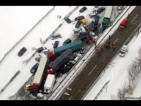 Гололёд, первый снег, любители летней резины  ...