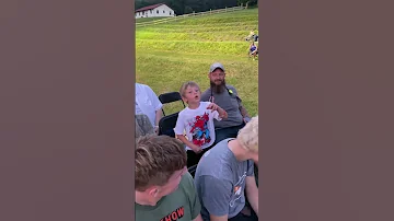 Little Boy Tells Lil Show What To Do 
