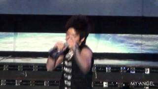 100828 Jonghyun cute @ let's start sharing concert