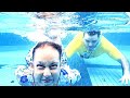 Maria Clara brincando na piscina com papai (História para Crianças) - MC Divertida