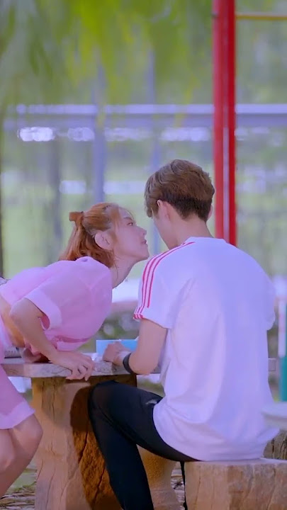 The girlies want Lu Han, and they'll do OUT OF POCKET sh*t to get him