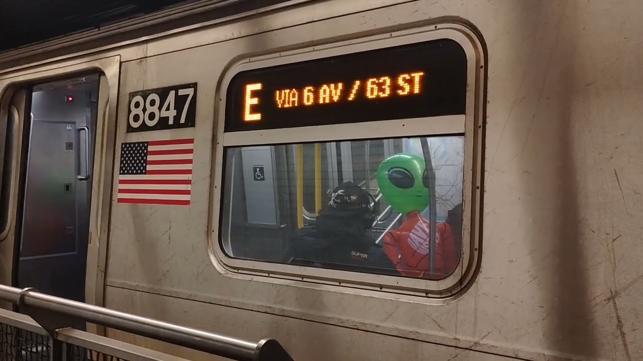 R160 #8847/#8958 (E) via 63rd leaving Roosevelt Island 