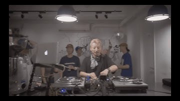 Laid-Back Grooves: BEATS, R&B, JAZZ, & HIPHOP MIX LIVE / tsubasabclrs / by MUSIC LOUNGE STRUT