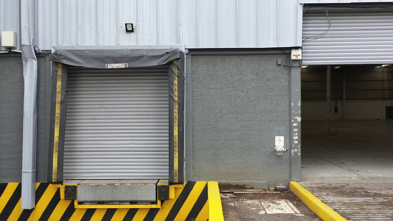 Andén de carga anden de descarga YouTube