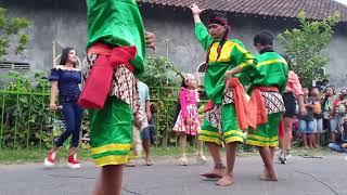 SUKET TEKI~RARA FEAT CINTYA