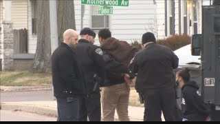 Suspects arrested following Evansville hold-up