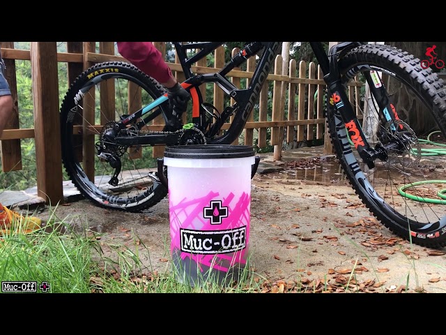 Muc-Off Bucket Kit (Kit de Mantenimiento)