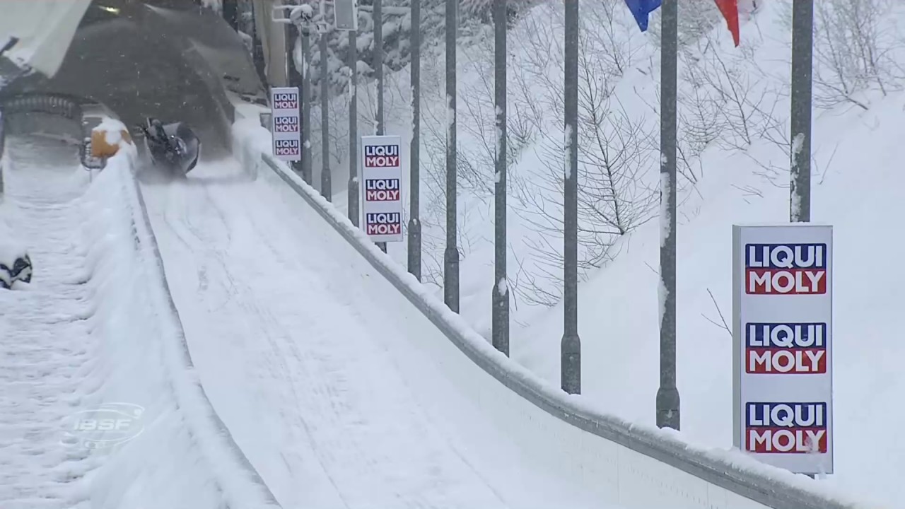 2016 Bobsleigh World Cup Altenberg Women's Bobsleigh McNeil/Moore Crash