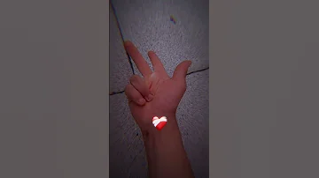 لسه بحبك لسه بغلط وأنطق اسمك 