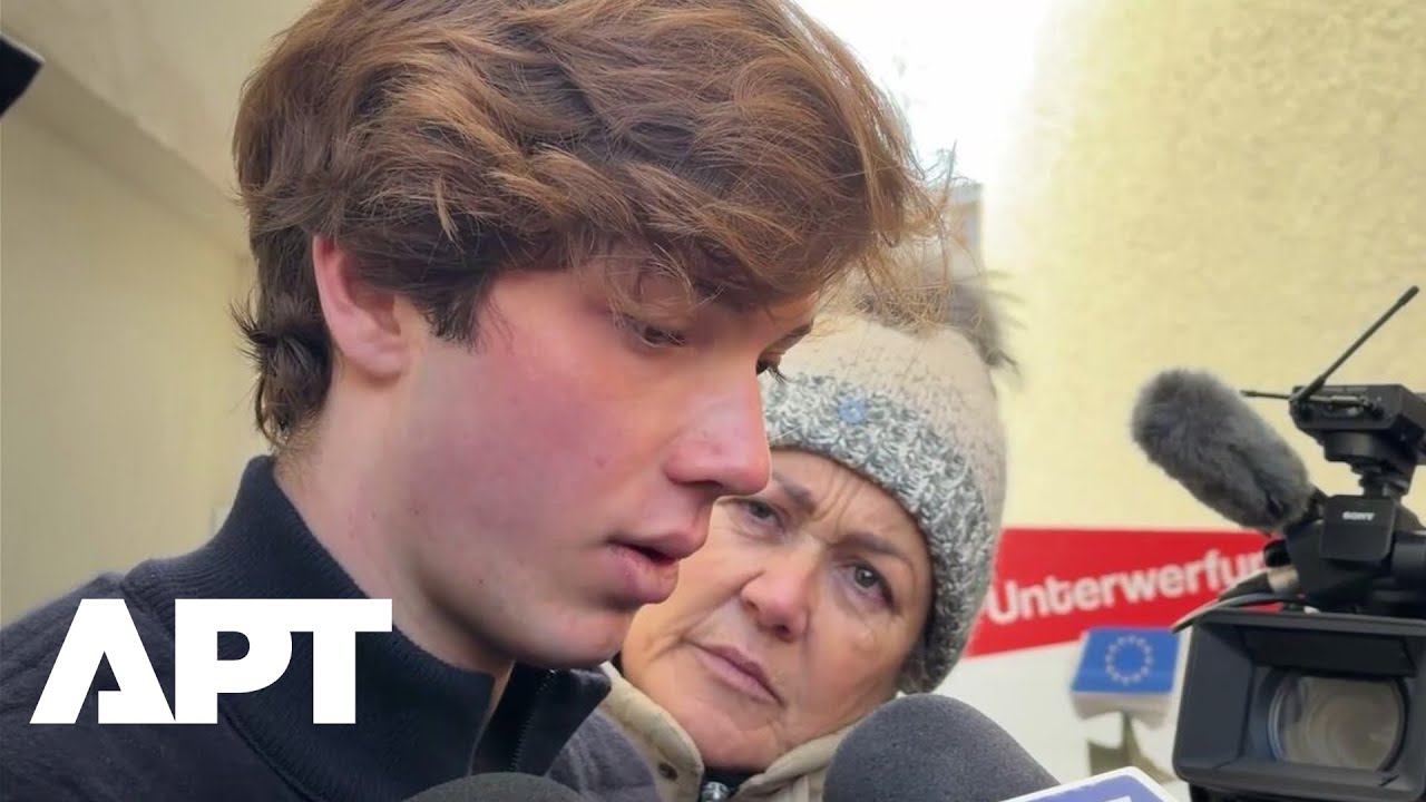 «Я не мог дышать!» Герой дважды рисковал жизнью, чтобы спасти друзей во время смертельного пожара...