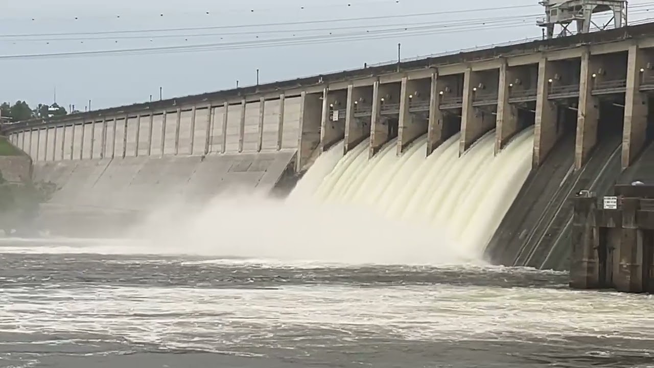 Floodgates Open, As Lake Of The Ozarks Rises Above 660 Feet | Boating News  at Lake of the Ozarks | lakeexpo.com, image size:1280x720