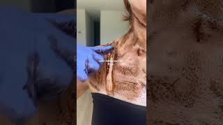 Victoria trying out fake tan lines using OUTER EGO! Happy tanning Thursday 👸🏻🧡🩷 #outerego