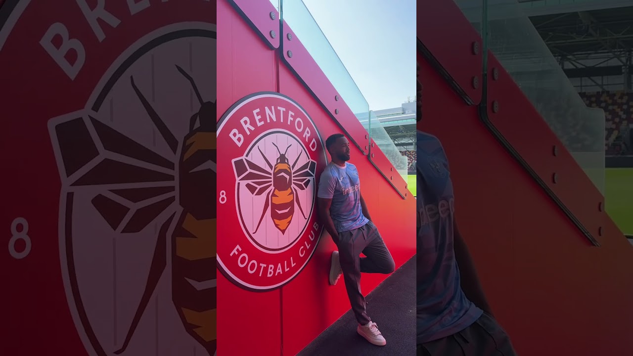 Behind the scenes of Callum Wilson's signing day ✍️🎬