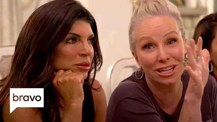 Teresa Giudice Storms Off After Feeling "Attacked"...