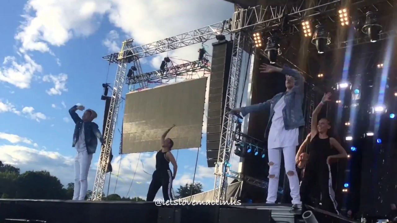Marcus and Martinus, To dråper vann Live (Voldsløkka)