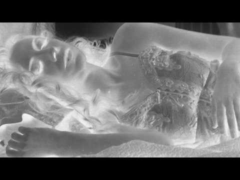 Νίκος Αποστολάκος - Νύμφη | Nikos Apostolakos - Nymfi (Official Video)
