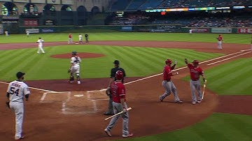 LAA@HOU: Cron laces two-run single back up the middle