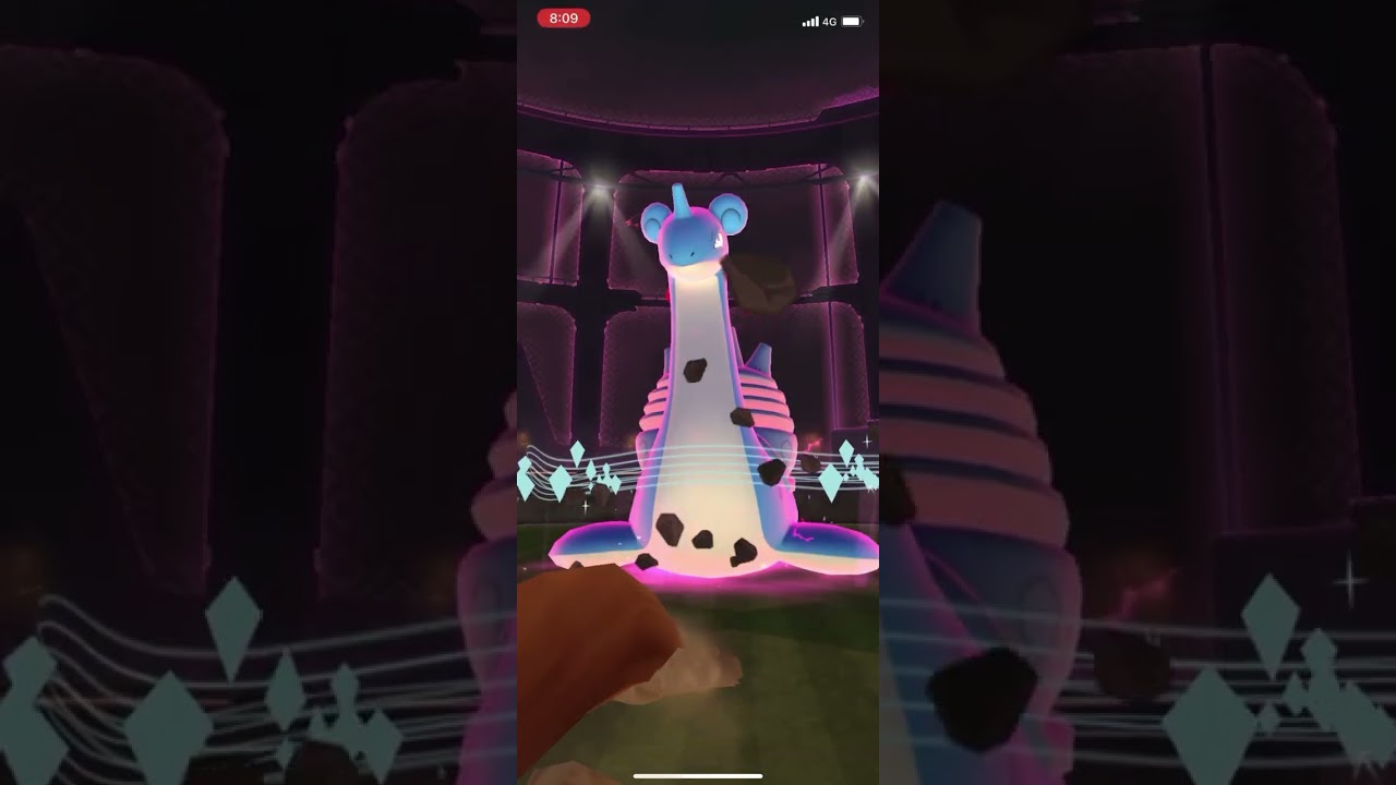 2人打超極巨化拉普拉斯