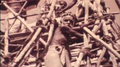 YouTube - M S Subbulakshmi Chandrasekhara Sthuthi by Sri Vijayendra Saraswathi swami.flv