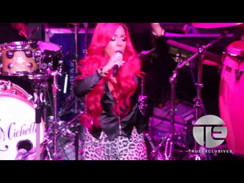 K. Michelle Goes Off On Stage "Can't Raise A Man" at Spotlight Live In NYC