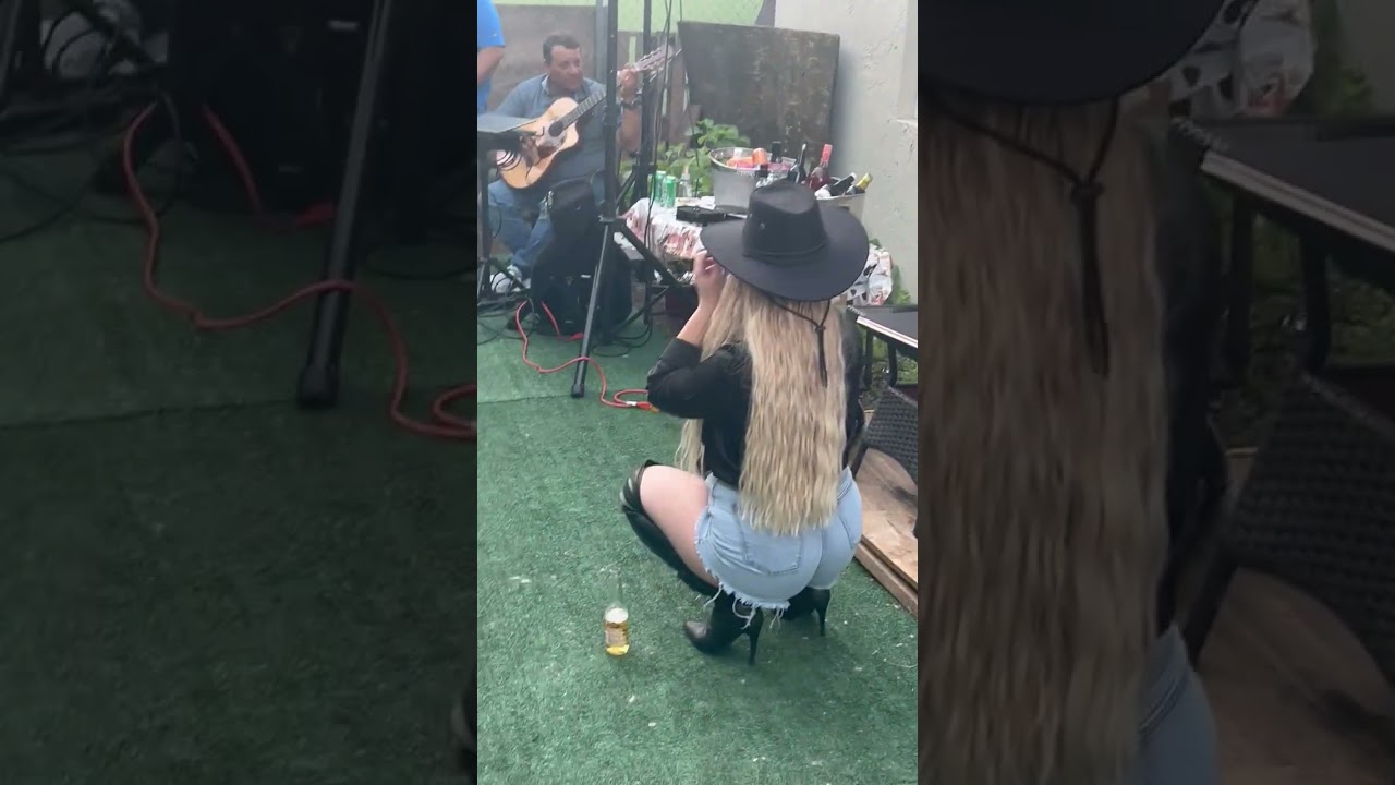 Juan Antonio y Robertico con Alexander guitarra. Cumpleaños de Gilberto Méndez. Poeta De Lajas. 90 a