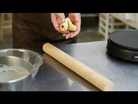 How to Fold Fortune Cookies : Fortune Cookies & More
