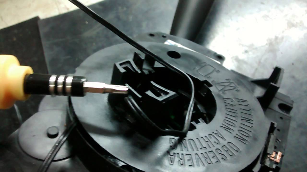 Buzina peugeot 206 207 chave de seta - vid 1/2