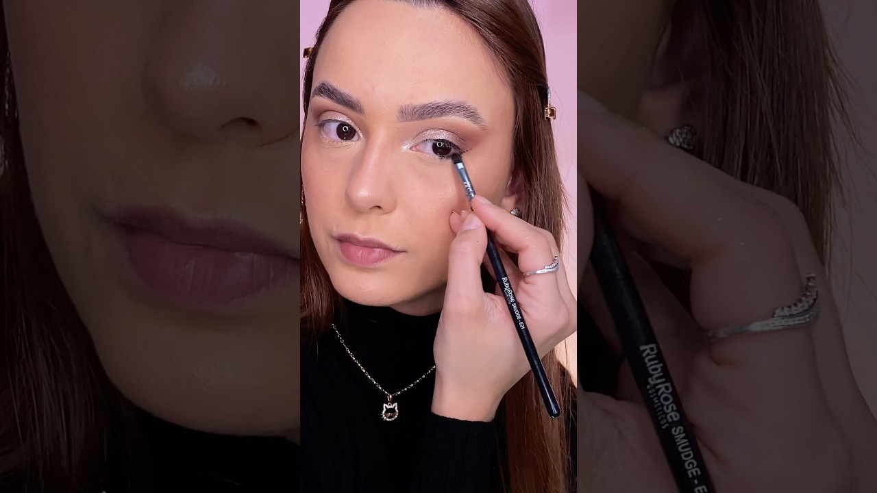 make facil com paleta Obsidian RubyRose 