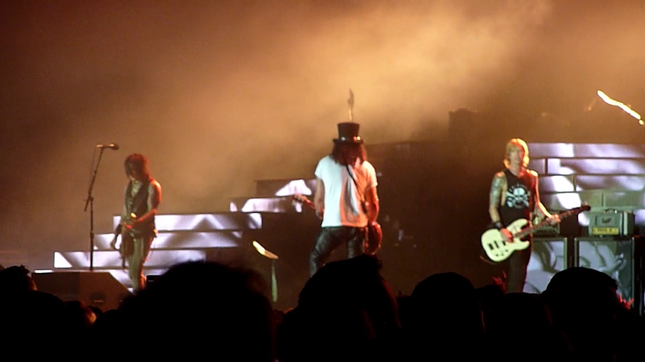 GUNS N' ROSES Whole Lotta Rosie live in Copenhagen 27 June 2017 YouTube
