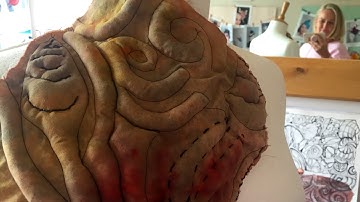 DIY Trapunto textiles technique | Dyeing fabric with tea stains and brusho dyes.